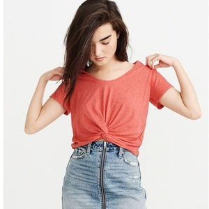 NWT Red Cropped Short Sleeve Knot-Front Tee